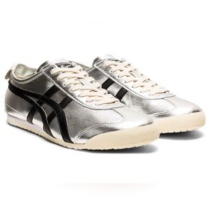 Onitsuka Tiger Silver/Black Sneakers in women’s size 7